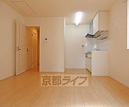 プランドール大将軍 202 2階1LDKのリビング/ダイニング