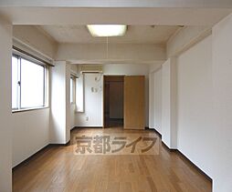 上賀茂松柏 105 1階1Kのリビング/ダイニング