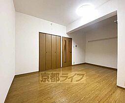 コモド嵯峨 1階1Kのリビング/ダイニング