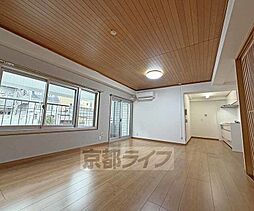 エギュー・ド・ブランシェ 201 2階3LDKのリビング/ダイニング