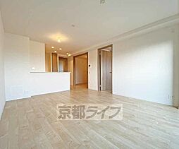 京都市営烏丸線 五条駅 徒歩3分の賃貸マンション 14階3LDKのリビング/ダイニング