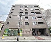 丸太町駅より徒歩3分 3階 築28年4ヶ月の賃貸物件