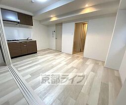 ＧＲＯＯＶＥ西院清水町 1階1LDKのリビング/ダイニング