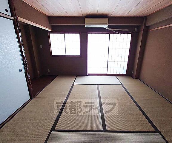 寝室