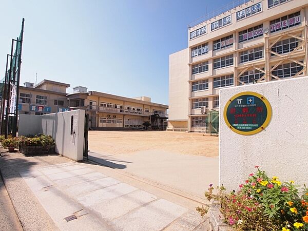市立葺合中学校…徒歩11分（約880ｍ）