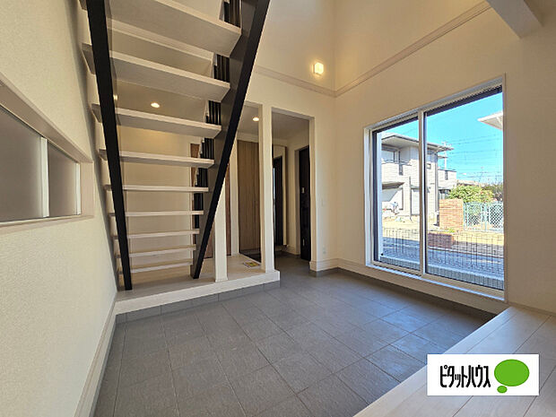 【5号棟】マルチエントランス　『ikoi』