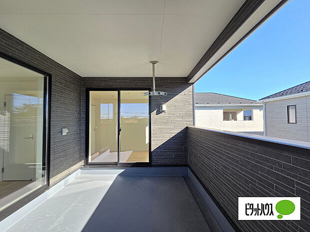 雨でも安心のインナーバルコニー!