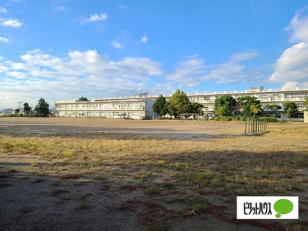 小学校「木更津市立清見台小学校まで443m」