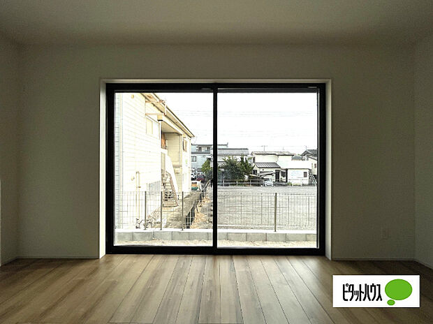 ワイドサッシに変更