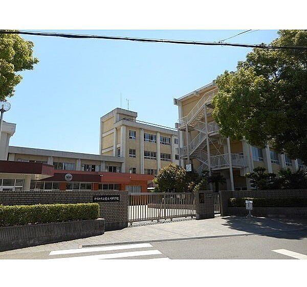 画像27:中学校「和歌山市立紀之川中学校まで958m」
