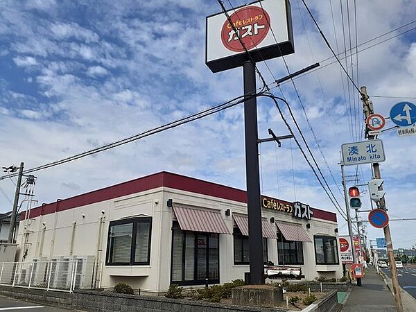 画像27:飲食店「ガスト和歌山湊店様まで1400m」