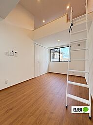 ガレージハウス市小路 34 1階ワンルームのリビング/ダイニング