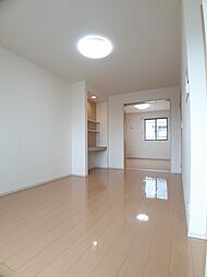 シェリジェ・ミムラVI 202 2階1LDKのリビング/ダイニング