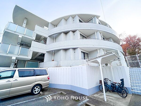 表現された空間は豊かな光と風を纏い、暮らしの時間を豊かにしてくれます。