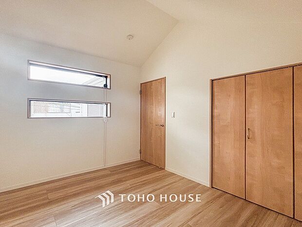 環境の良い場所にセンス良く暮らしたい、こだわりの室内には至福のシーンが繰り広げられます。