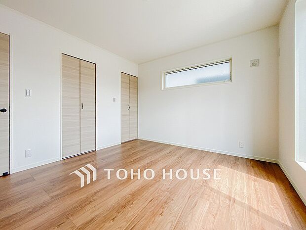 1日の疲れを癒し、心地よく寛げるようゆったりとした広さを確保しています。