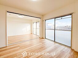 塚越住宅 2LDKのリビング/ダイニング