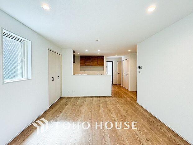 空気感という居心地の良いBGMは、暮らしのステージを彩り、心のやすらぎと満足感を与えてくれます。