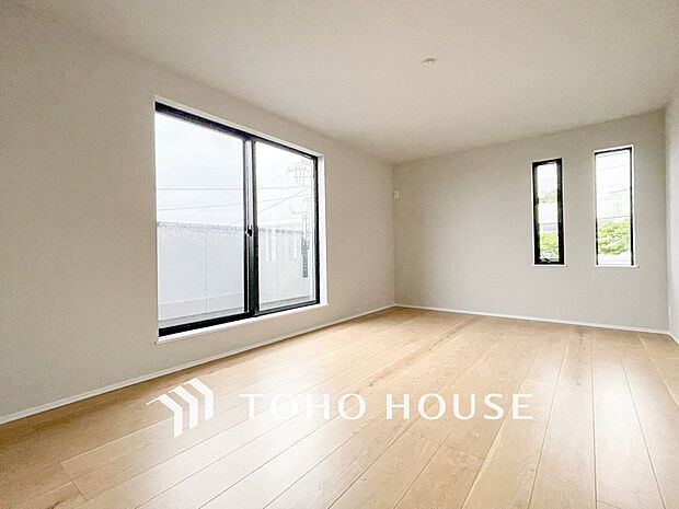 通風・採光にも優れ、心地よい光と風があふれています。