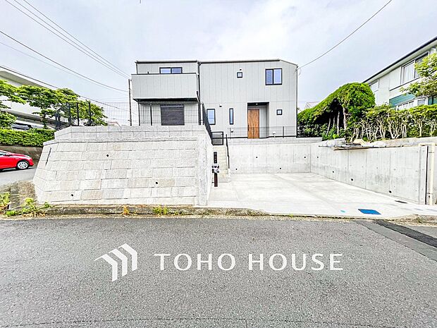 忙しく過ぎゆく日常を置き去るほど、ゆったりした時間が流れる住環境。