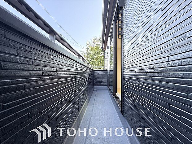 お部屋にも爽やかな風と暖かく柔らかな日差しが差し込み、毎日の暮らしを豊かに彩ります。