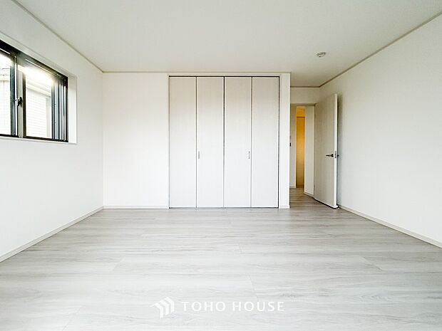 収納スペースもあり、生活しやすい居住スペースです。