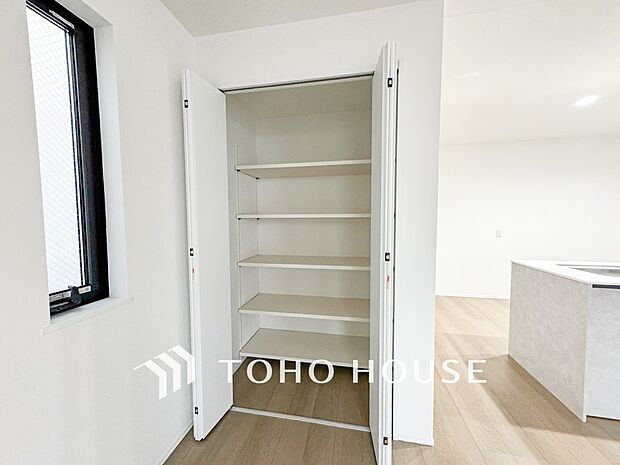 住まいの快適性を左右する収納は欲しい場所に使い勝手のよい収納を確保しています。