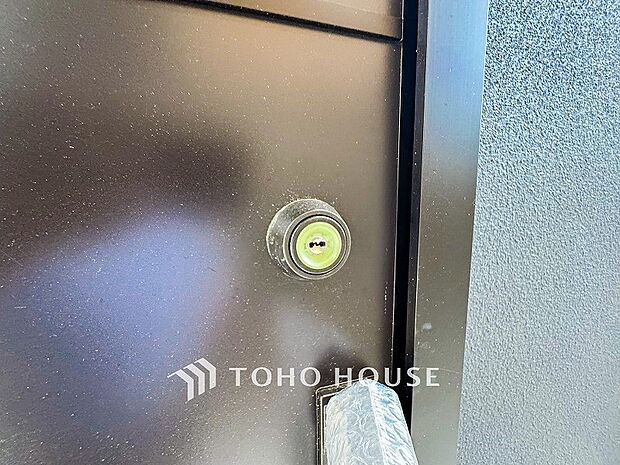 外出時も安心、玄関鍵。