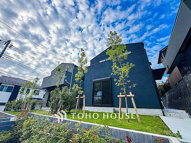 毎日の暮らしの中に癒しを与えてくれるお庭スペース。