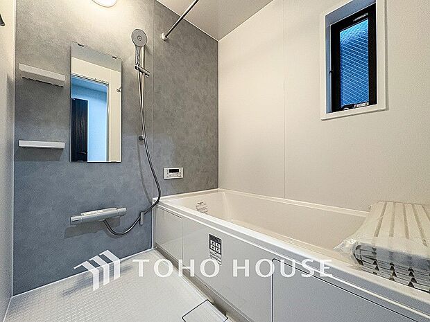 一日の疲れが癒される優雅なバスタイムを堪能できるゆとりあるバスルームです。