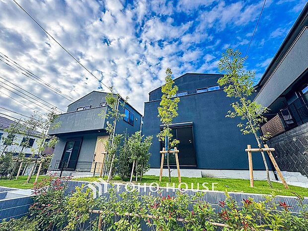 閑静な住宅街の一角、ひと時のくつろぎが生まれ、ゆっくりと愛着が育まれていきます。