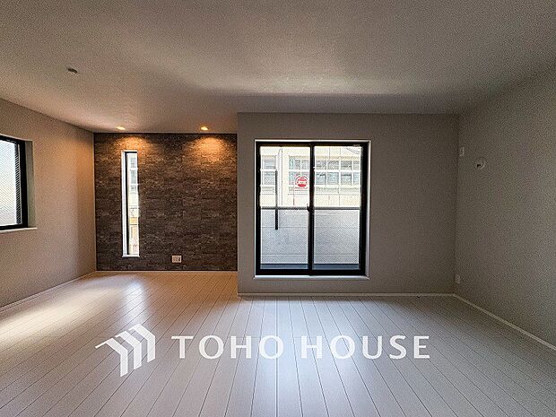 落ち着いた雰囲気に包まれた伸びやかな空間で、ゆったりと家族団らんの時間を過ごせます。