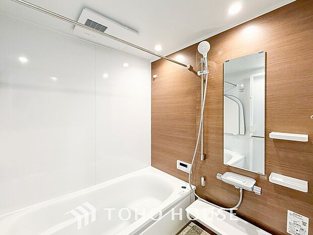 一日の疲れが癒される優雅なバスタイムを堪能できるゆとりあるバスルームです。