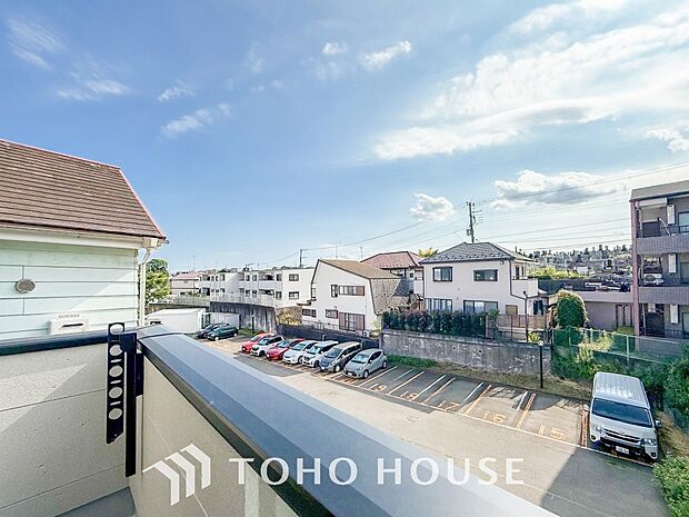 開放的で気持ちの良い眺望と青い空を満喫できます。