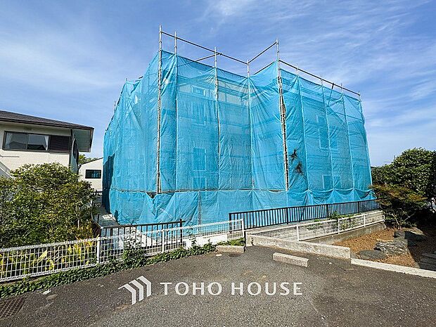 時代の流れに惑わされないシックなカラートーンで街並みに溶け込む外観。