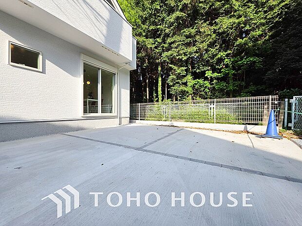 カースペースもゆとりある空間を保っています。