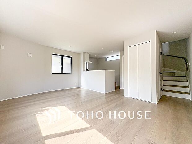 空気感という居心地の良いBGMは、暮らしのステージを彩り、心のやすらぎと満足感を与えてくれます。