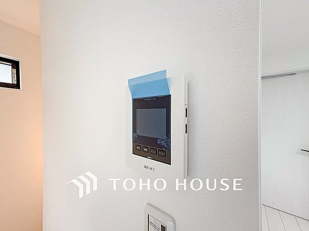 誰が来てもわかる様にモニター付きインターホンを設置。