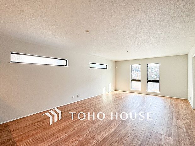 空気感という居心地の良いBGMは、暮らしのステージを彩り、心のやすらぎと満足感を与えてくれます。