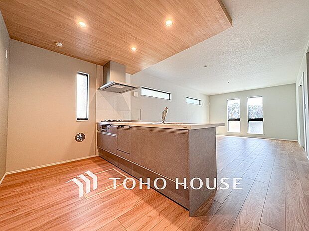 家族の健康を支えるキッチン。毎日使う場所だから気持よく使えて、居心地の良い空間に。