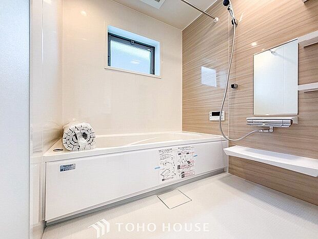 一日の疲れが癒される優雅なバスタイムを堪能できるゆとりあるバスルームです。