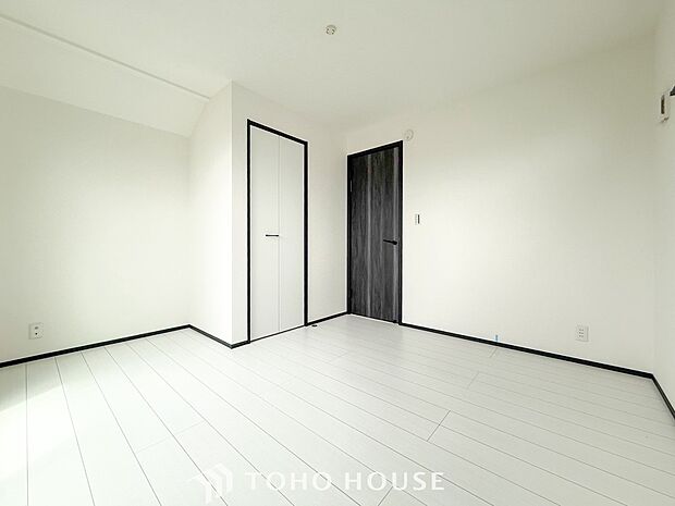 収納スペースもあり、生活しやすい居住スペースです。