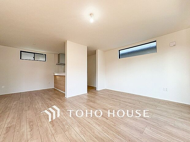 開放感あるリビングダイニング。ご家族とのんびりしたひと時を過ごせますね。