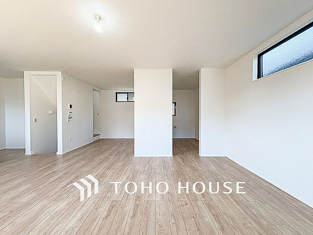 ここにはみんなが集い、食事と楽しい会話が始まるスペース。