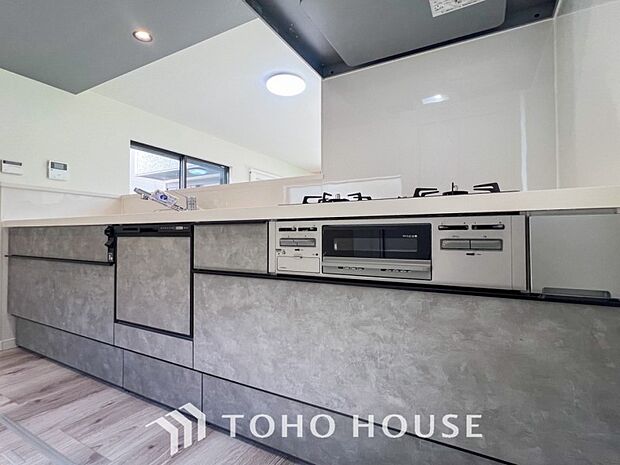 家族の健康を支えるキッチン。毎日使う場所だから気持よく使えて、居心地の良い空間に。