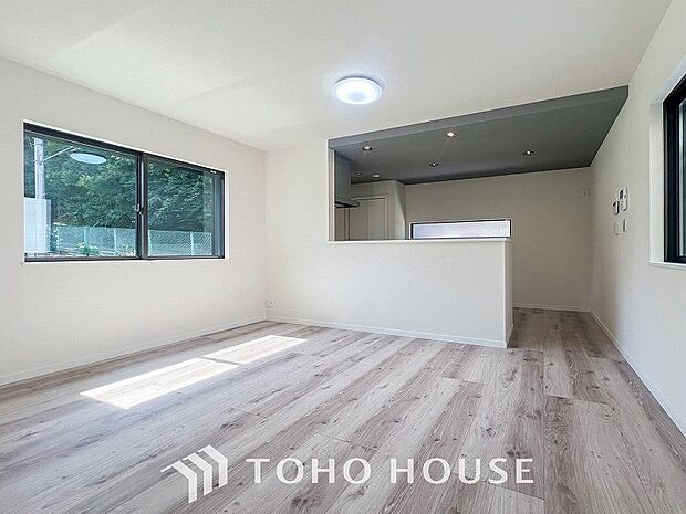 美味しいお料理も楽しいお喋りもキッチンを中心に広がります。