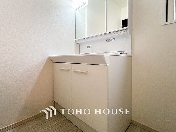 洗面台・洗面所清潔感のあるプライベート空間は、身だしなみチェックや肌のお手入れに最適です。