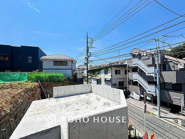 開放的で気持ちの良い眺望と青い空を満喫できます。