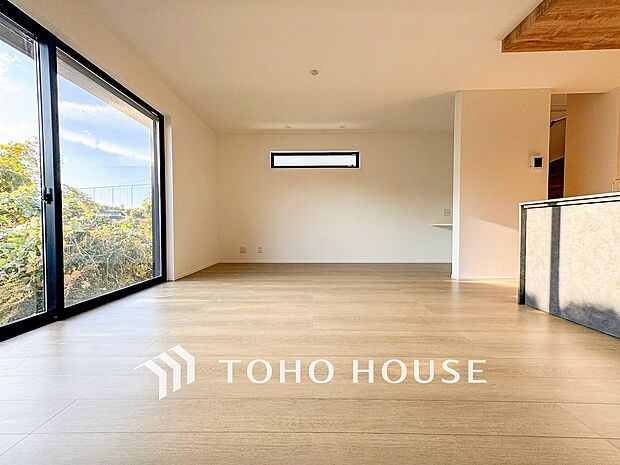 ここにはみんなが集い、食事と楽しい会話が始まるスペース。