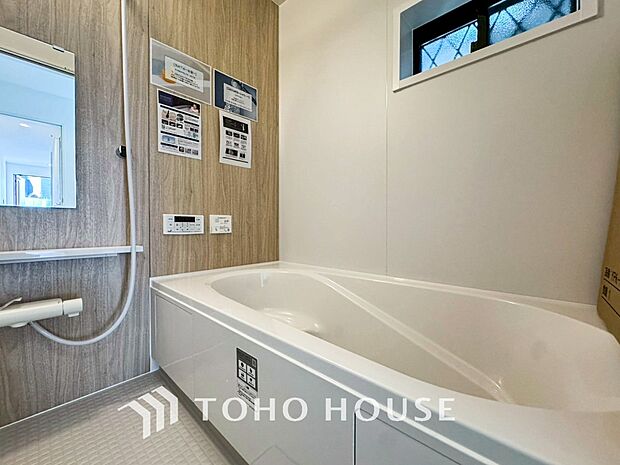 一日の疲れが癒される優雅なバスタイムを堪能できるゆとりあるバスルームです。